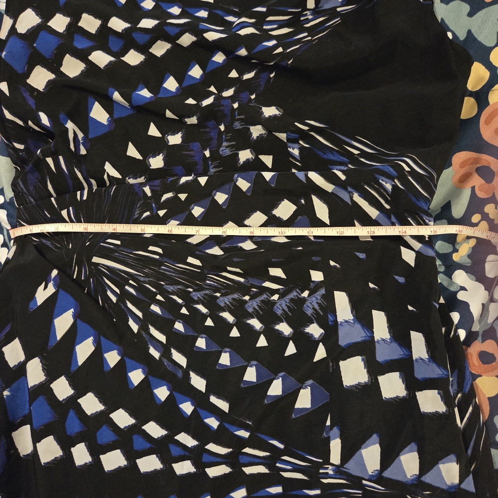 Armani Exchange Black and Blue Geometric Mini Dress - Picture 6 of 11